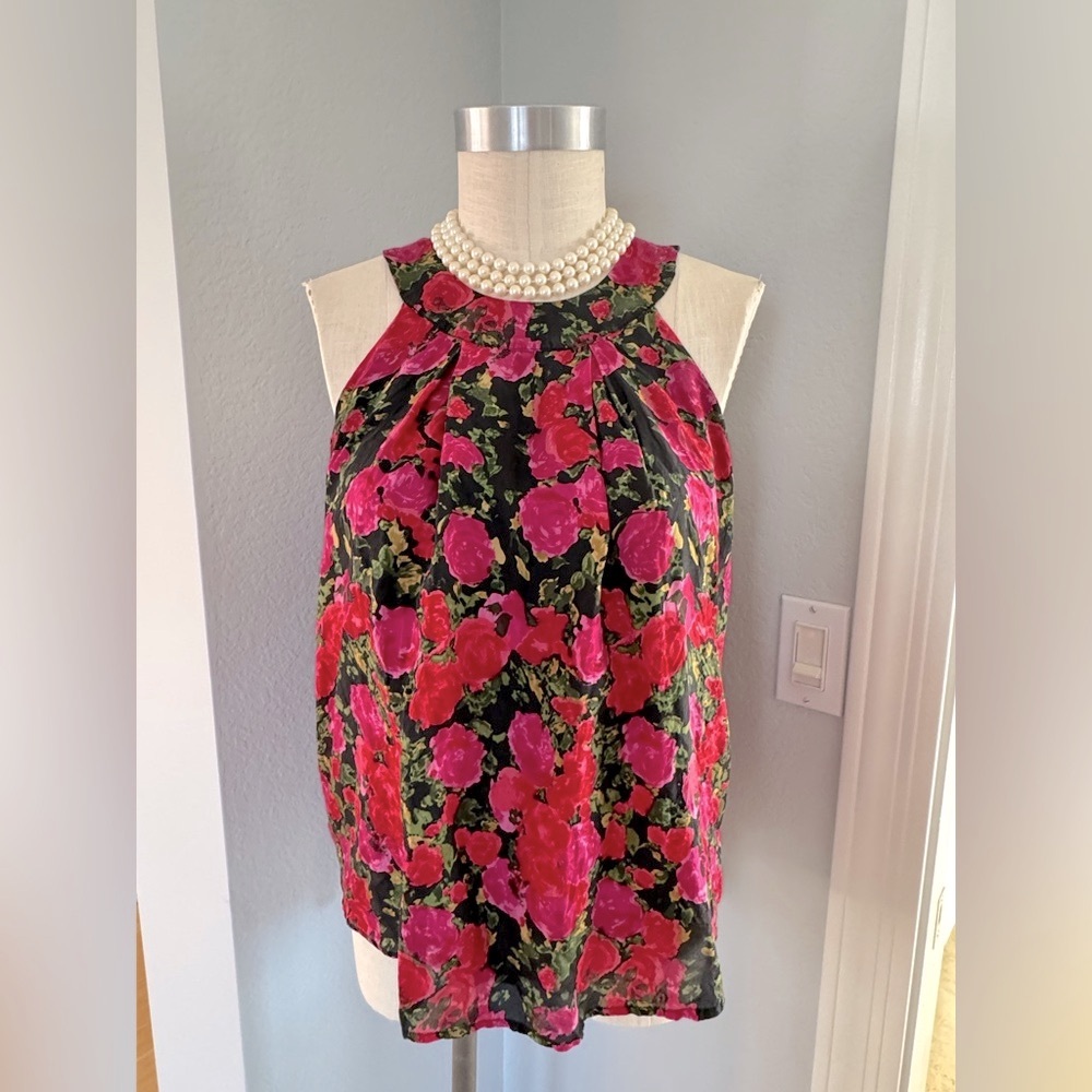100% Silk Velvet Brand Top with Back Tie at Neck Small